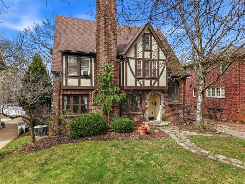 371 Case Ave — photo 2