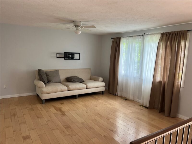 295 Carmell Dr — photo 2