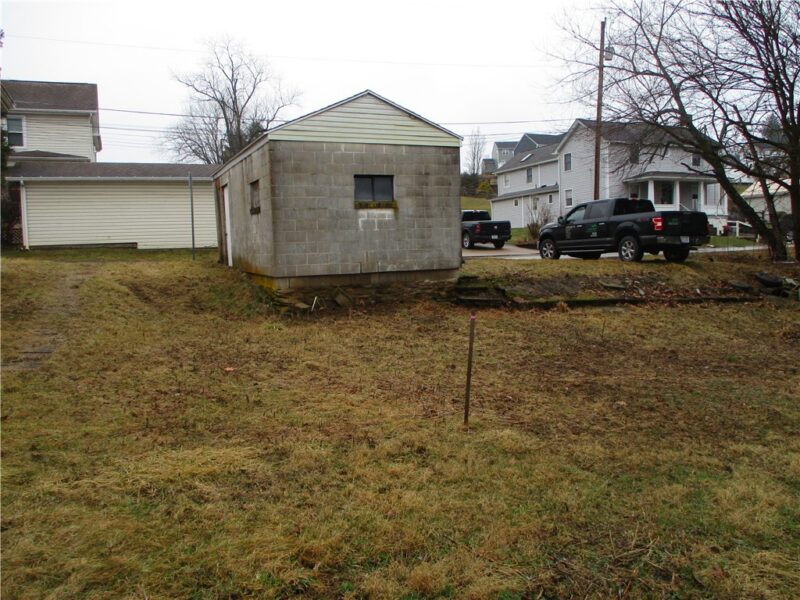 963 Venetia Rd — photo 8