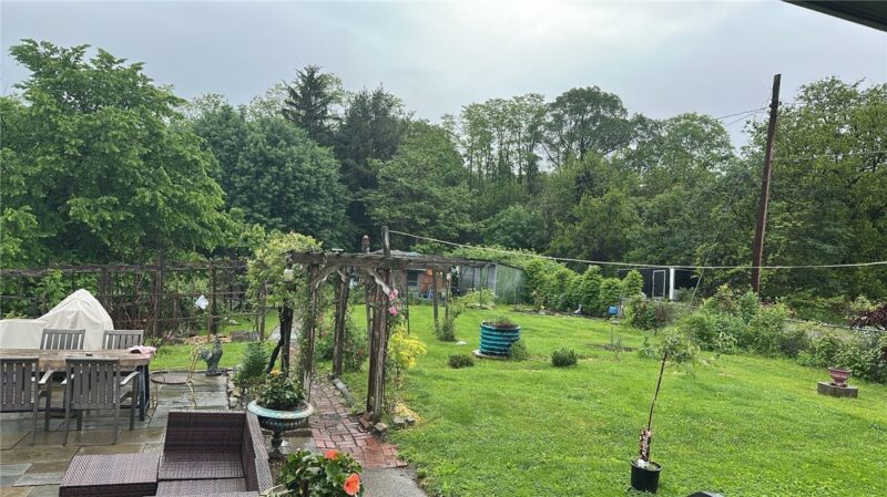 1247 Larimer Ave — photo 4