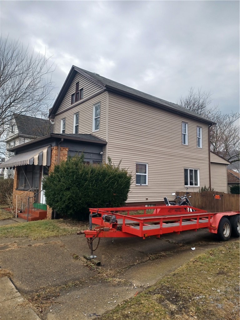 912 Washington Ave — photo 2