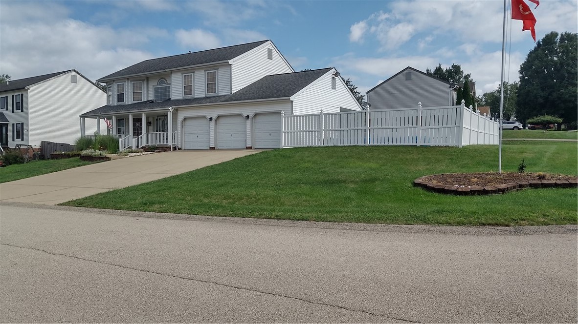 401 Lexington Dr — photo 1