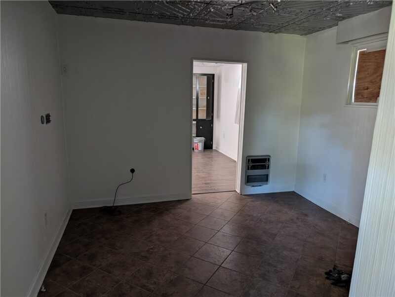 495 Broad St — photo 4