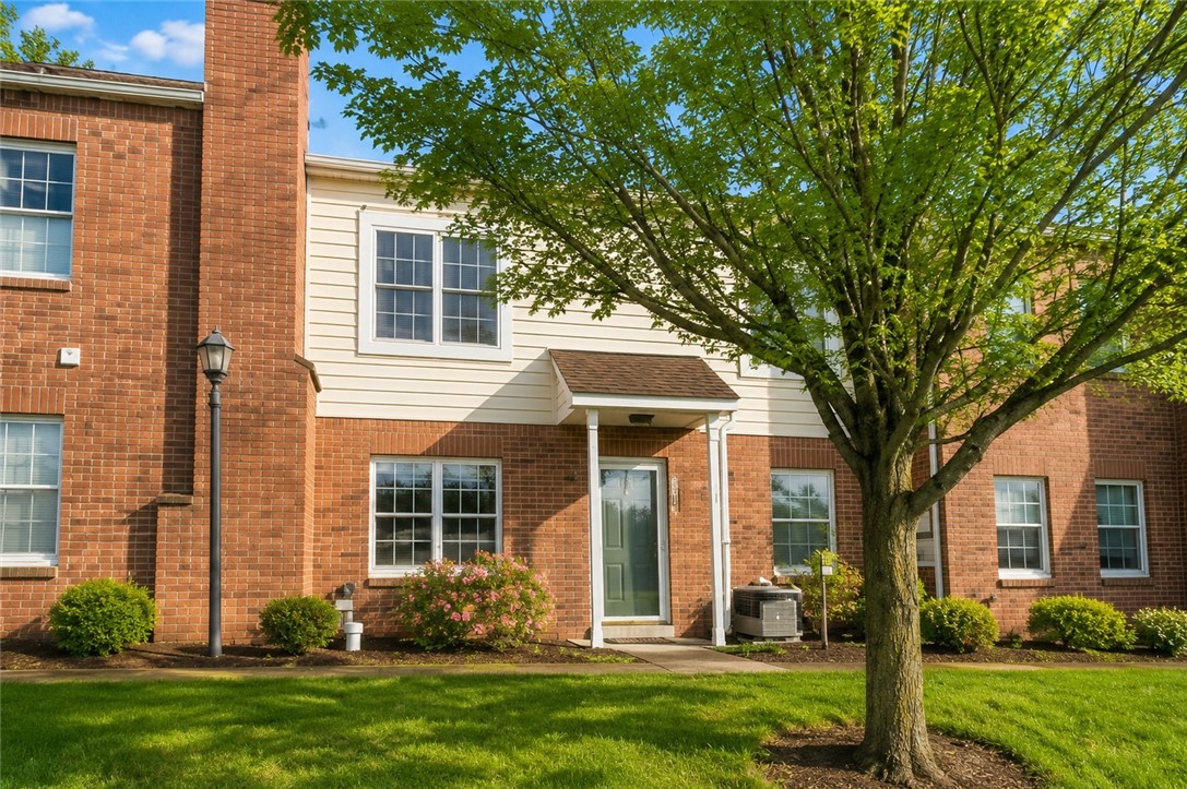 107 Boxwood Ct — photo 1