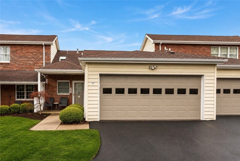 107 Boxwood Ct — photo 3