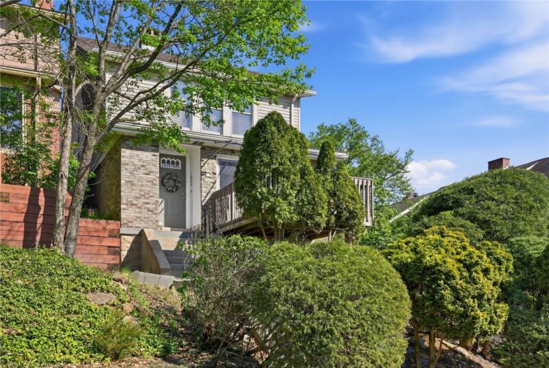 1227 Trevanion Ave