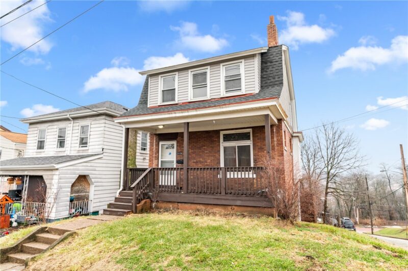 2119 Saranac Ave — photo 2
