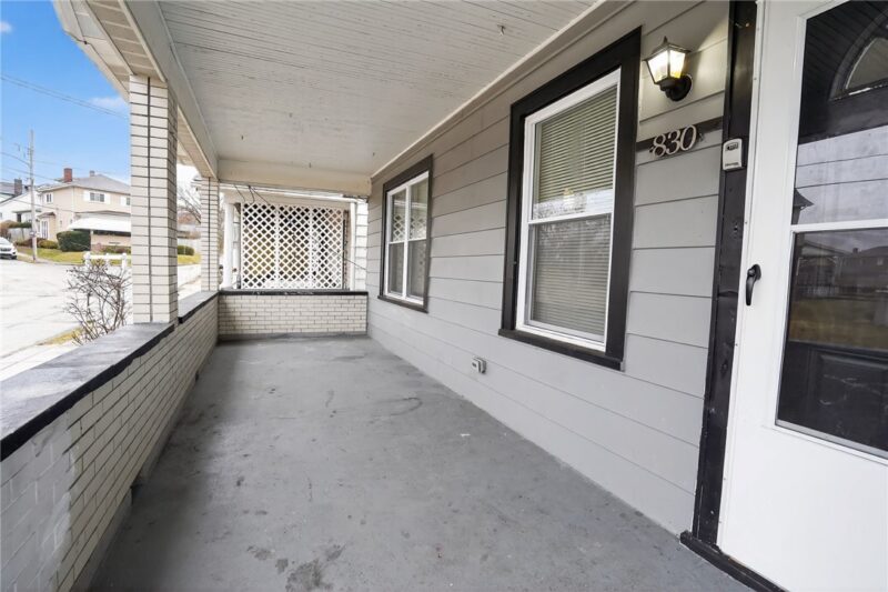 830 Elmwood St — photo 2