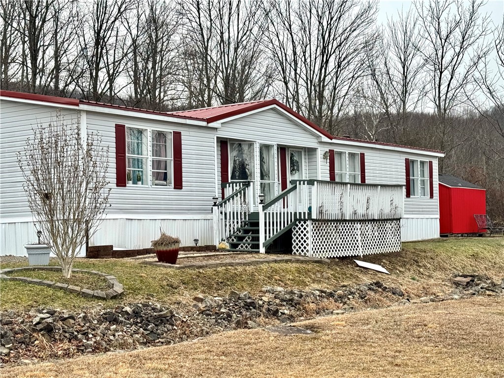 132 Victoria Ln — photo 1