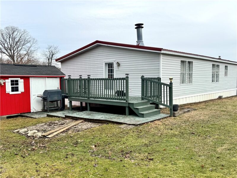 132 Victoria Ln — photo 3