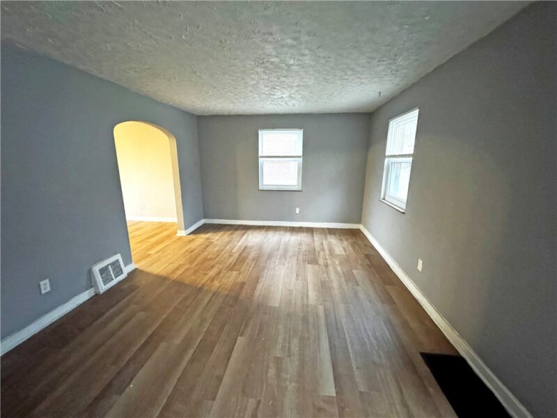 5901 Verona Rd — photo 5