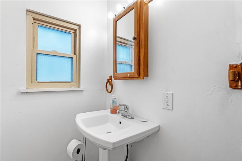 5015 Ampere St — photo 7