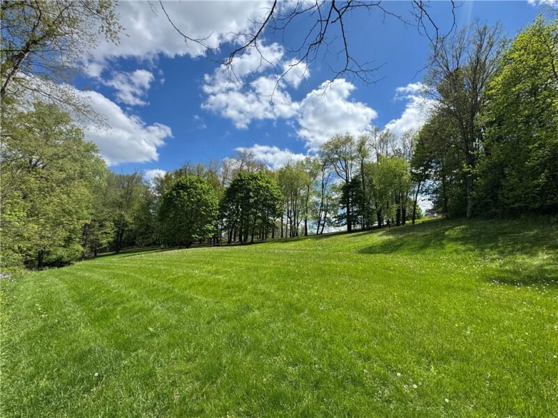 425 Felgar Road — photo 2