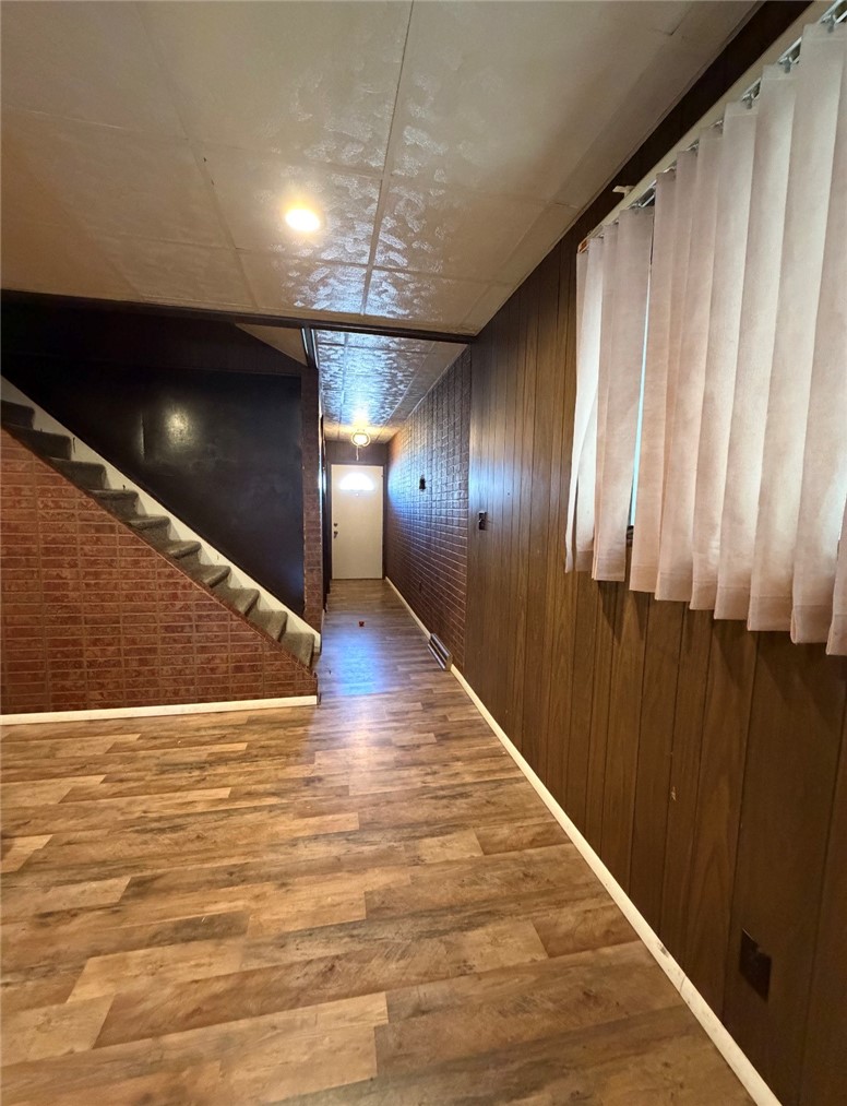 821 Mckean Ave — photo 4