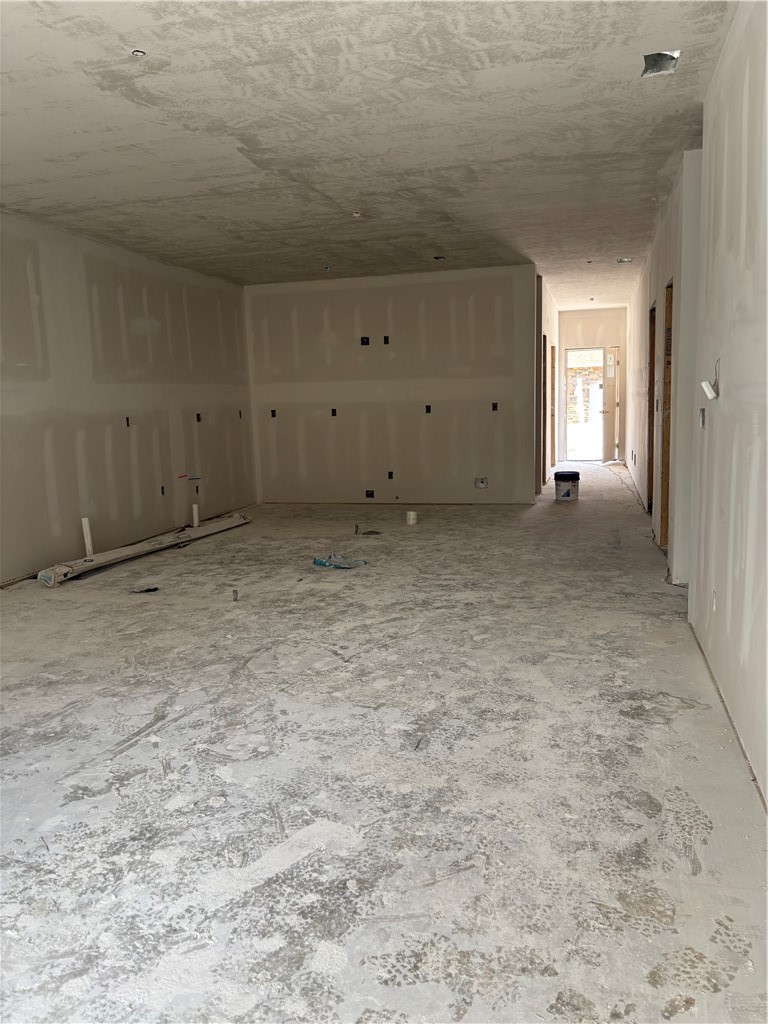 203 Willow Lane — photo 3