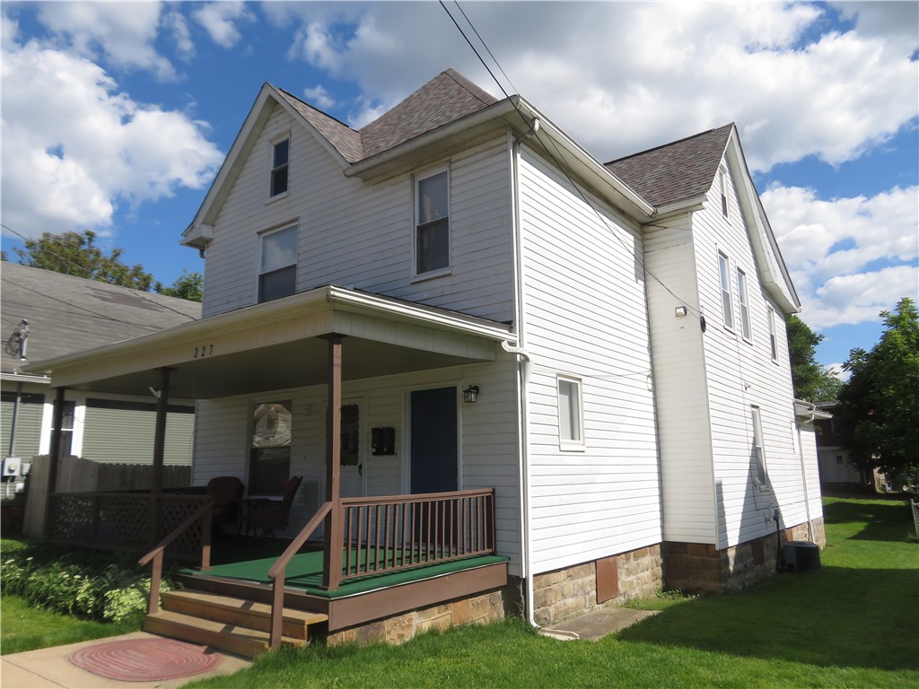 327 W Brady St — photo 1