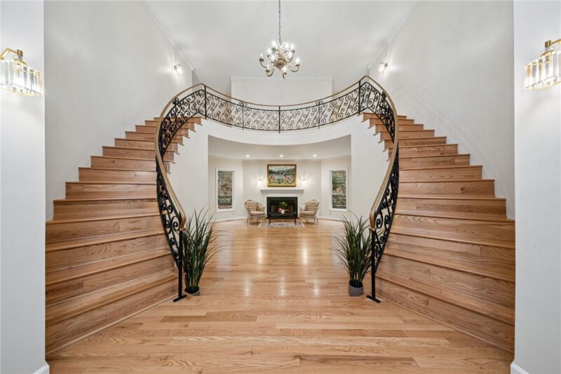 4306 Michel Court — photo 2
