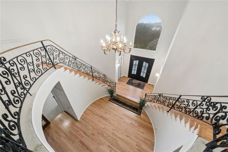 4306 Michel Court — photo 3