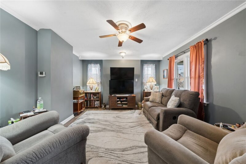605 W Grant St — photo 7
