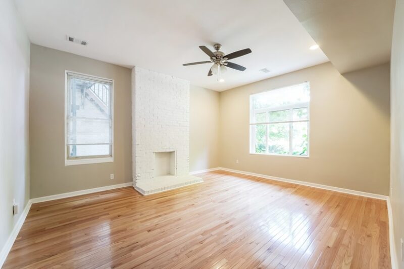 241 Amber St — photo 3