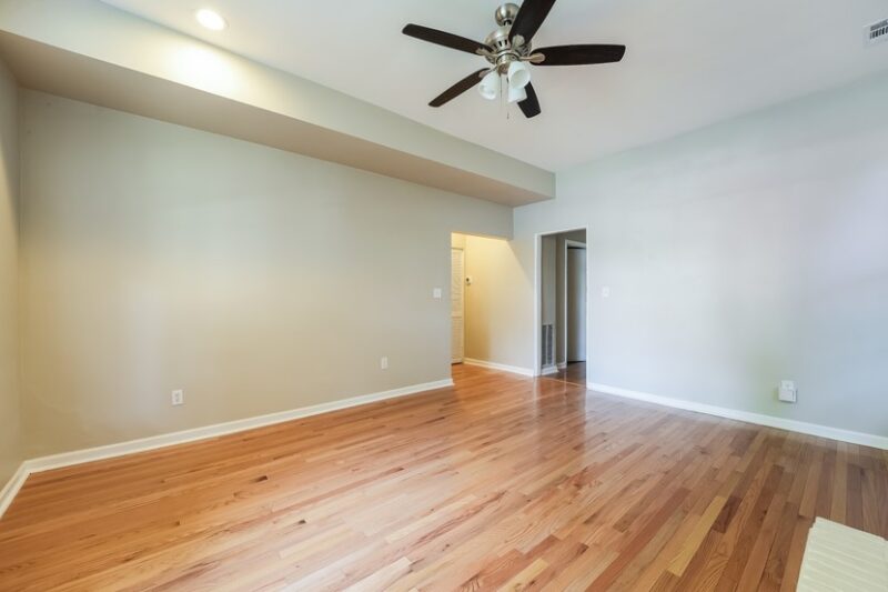 241 Amber St — photo 8