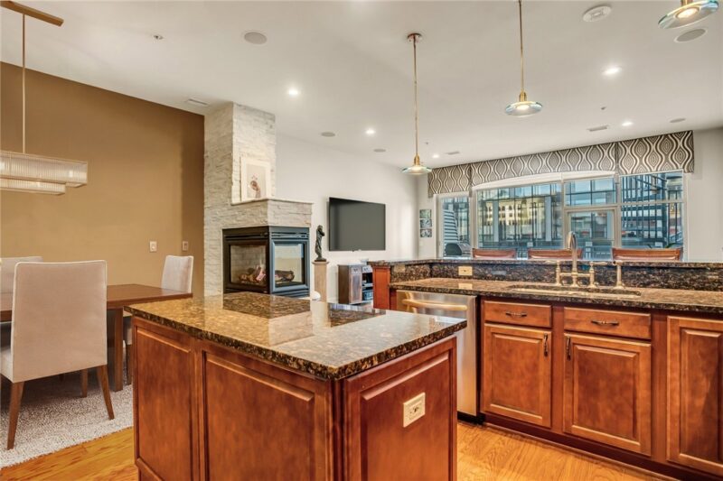 301 5th Av 702-602 — photo 7