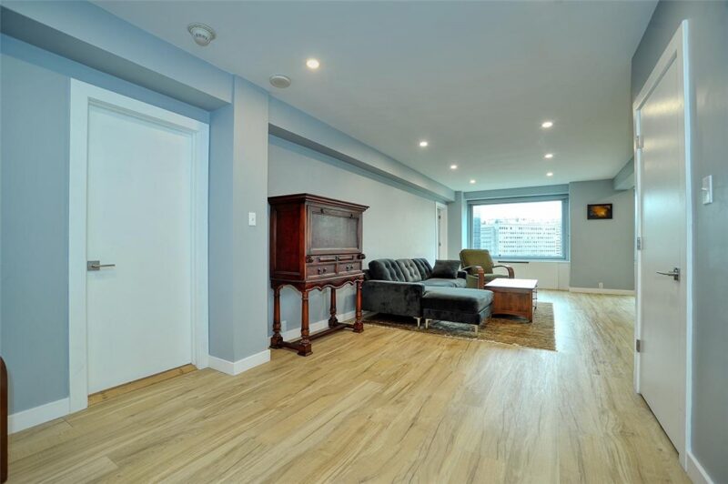 320 Fort Duquesne Blvd 12M — photo 6