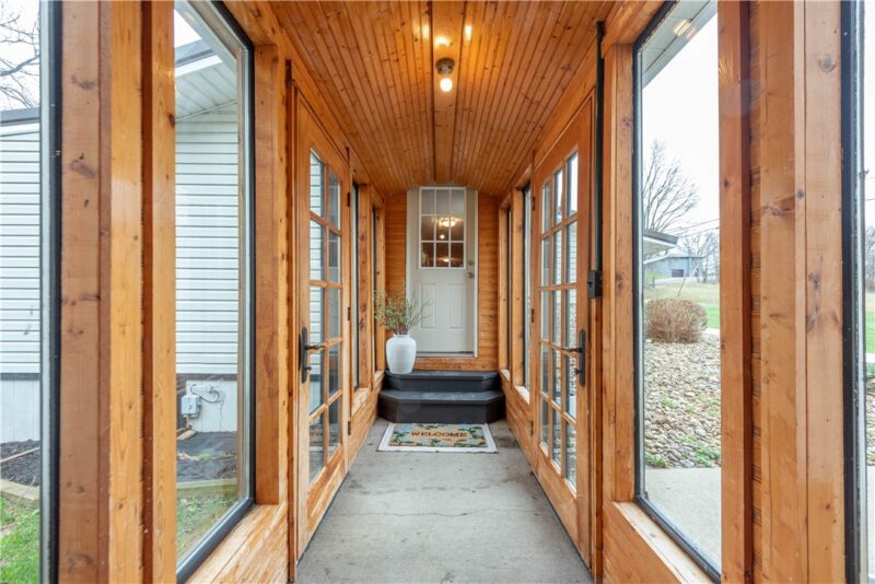 320 Deerfield Road — photo 3