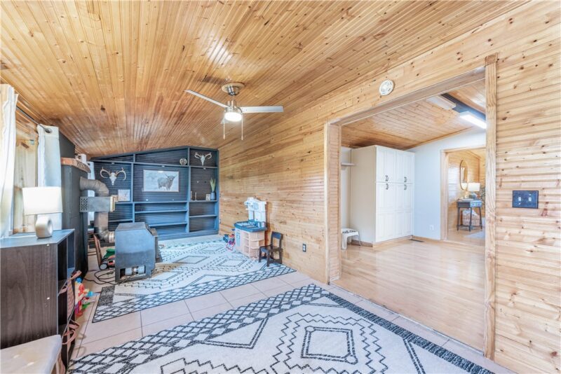 320 Deerfield Road — photo 6