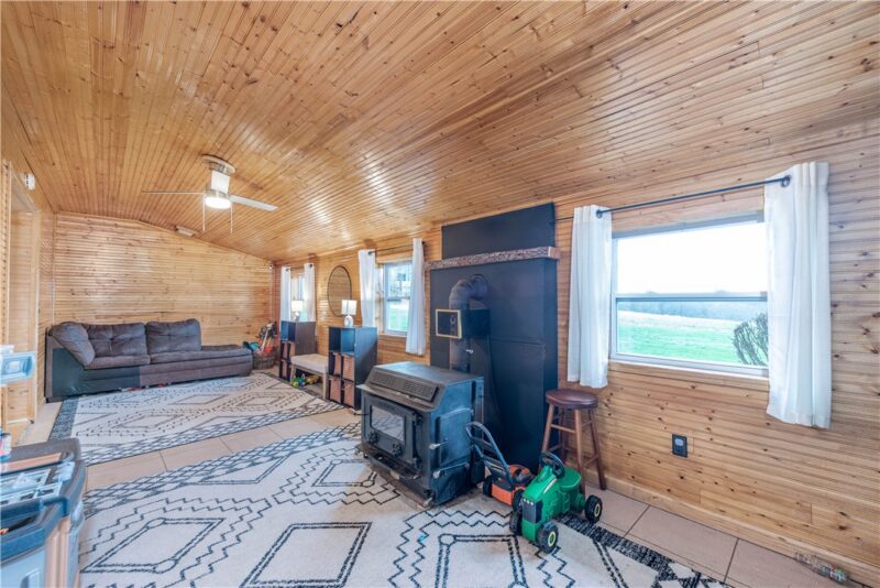 320 Deerfield Road — photo 7