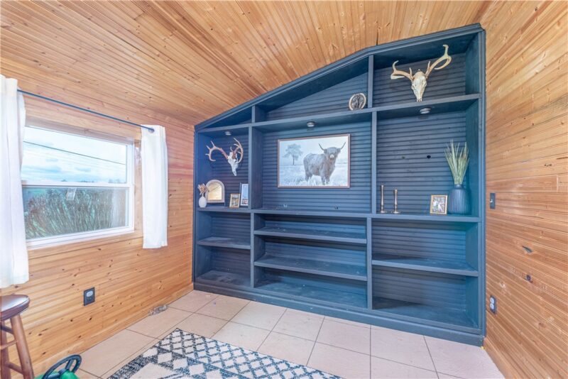 320 Deerfield Road — photo 8