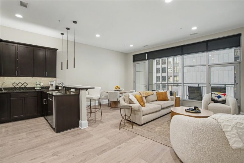 301 5th Ave 506 — photo 2