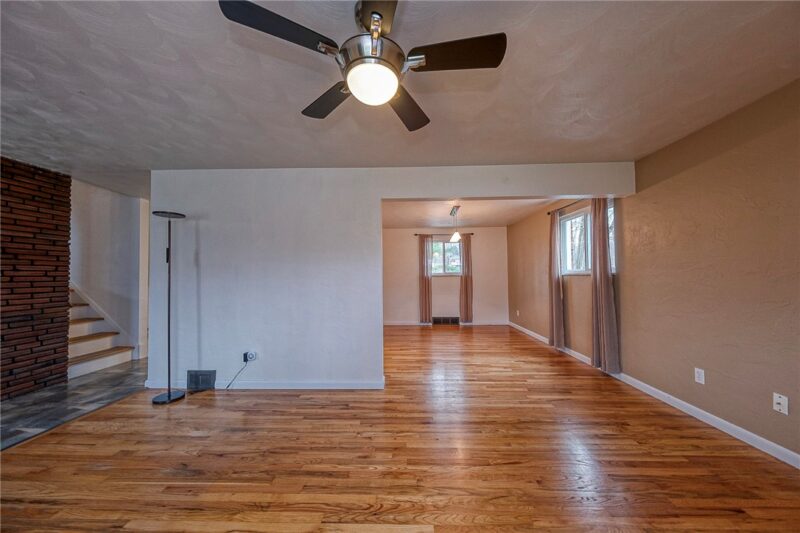 4798 Oakridge Dr. — photo 4