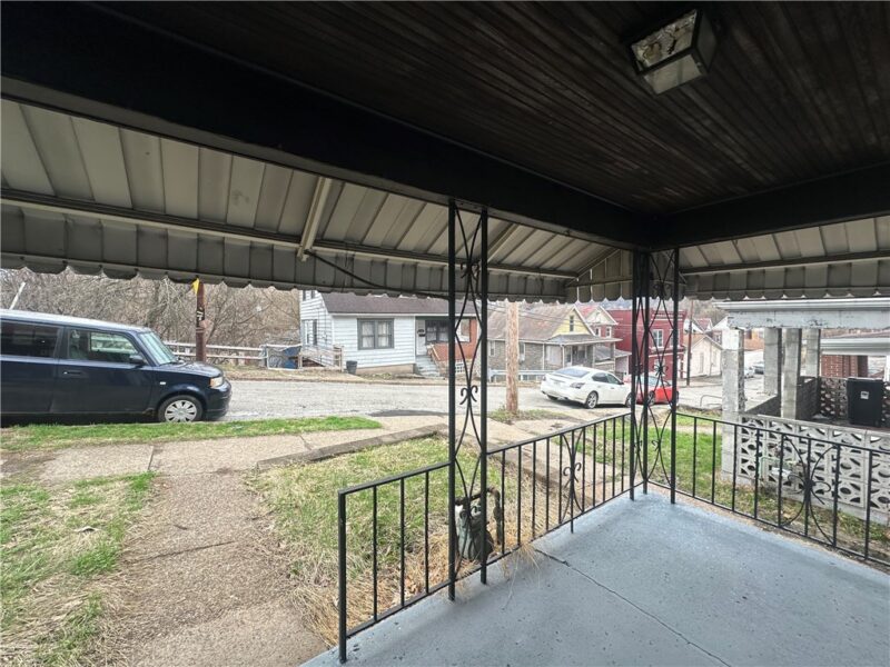 1005 Oak Avenue — photo 4