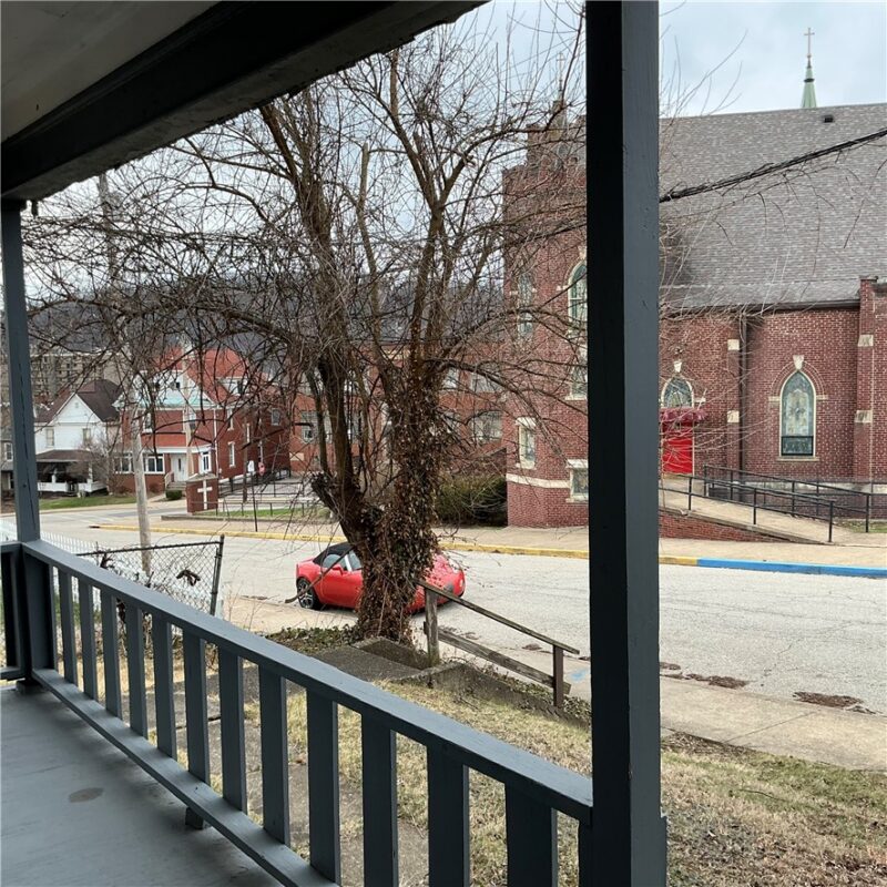 216 Ridge Avenue — photo 4