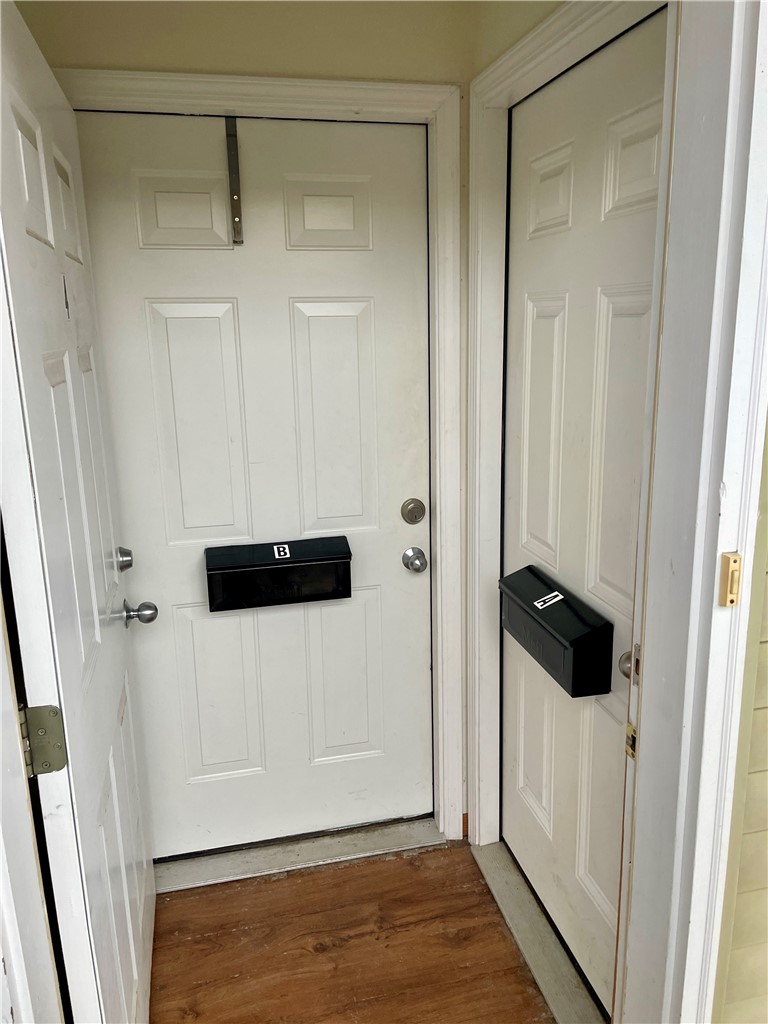 321 Grove City Road — photo 8