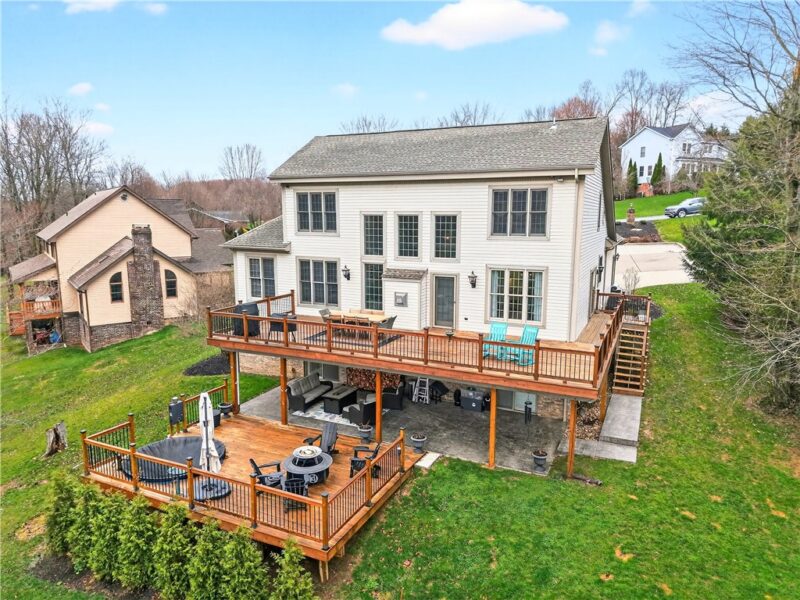 220 Zimmer Ln — photo 3