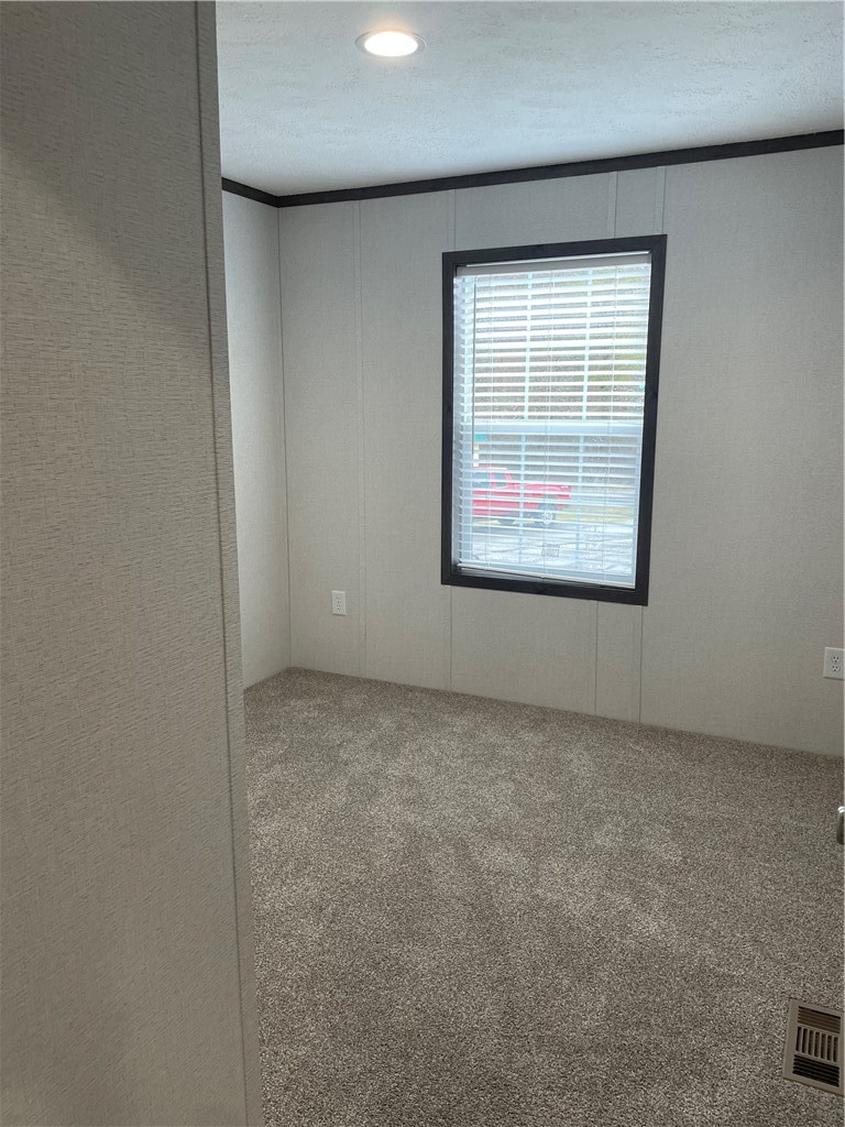 1352 Hilltop Drive — photo 7