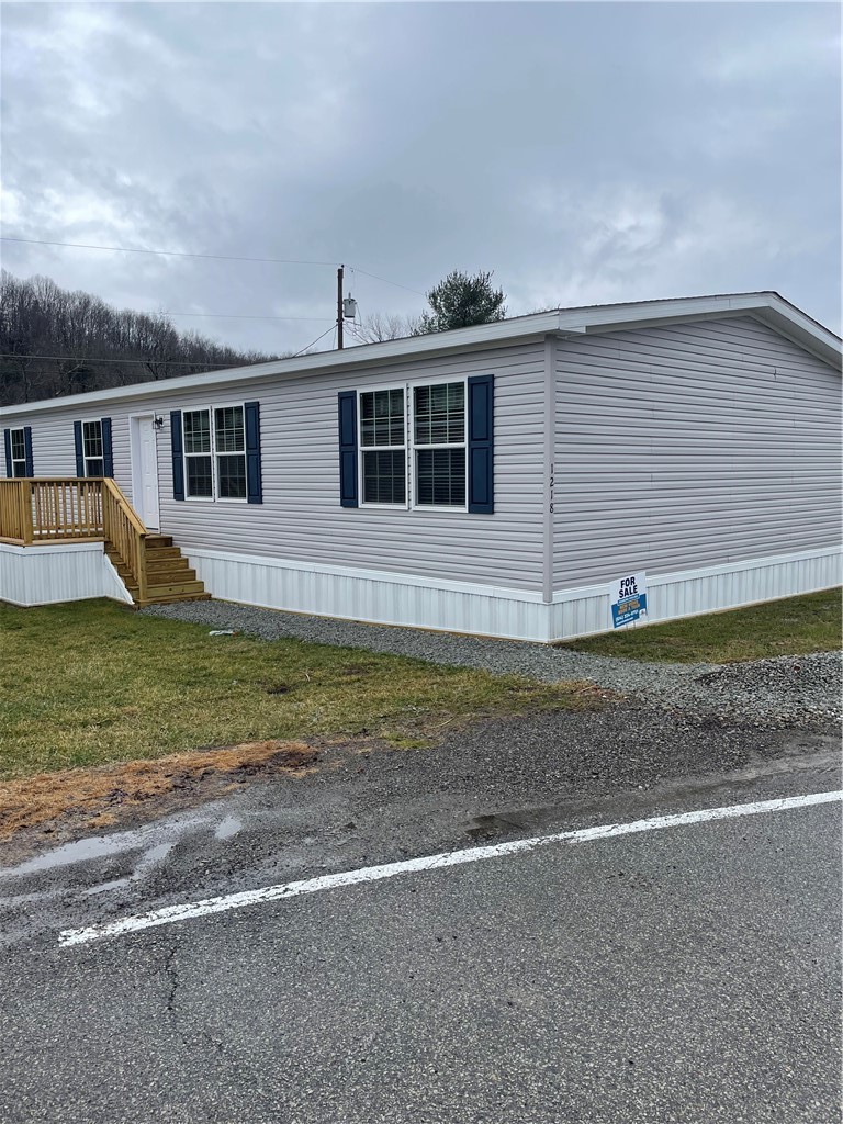 1218 Sunset Drive — photo 1