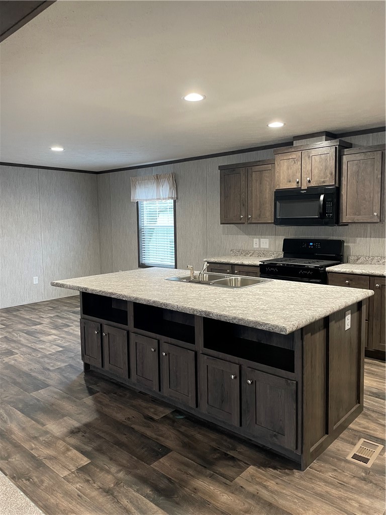 1218 Sunset Drive — photo 2