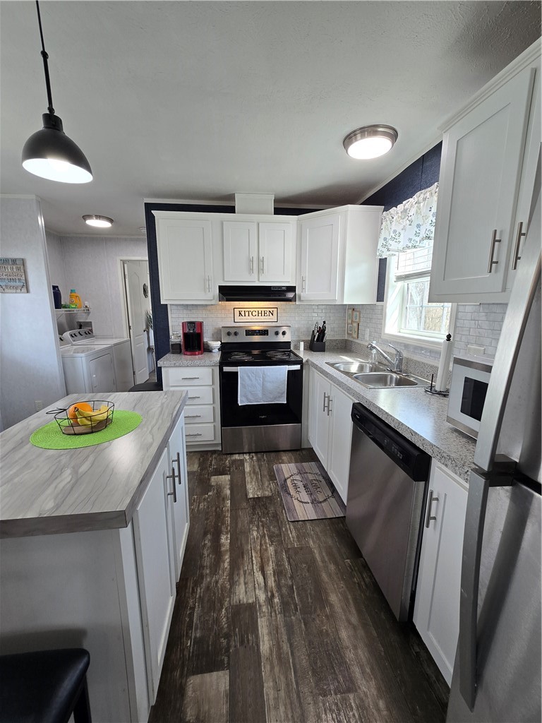 186 Hampton Ave — photo 6