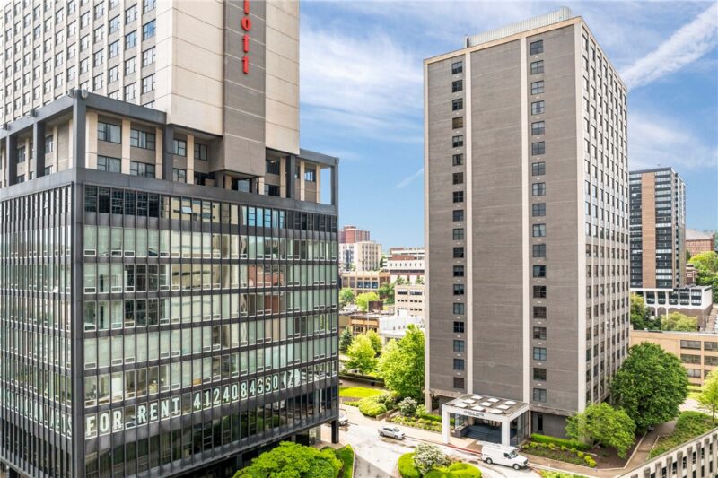 112 Washington Pl 16H — photo 3