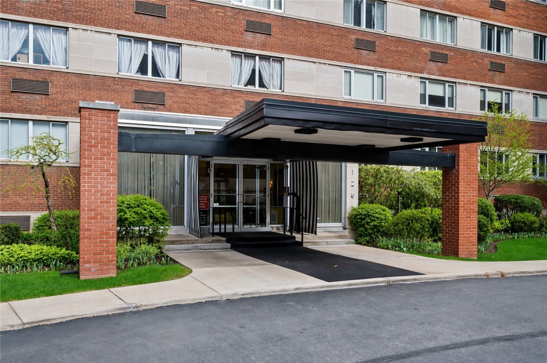128 N Craig St 901 — photo 1
