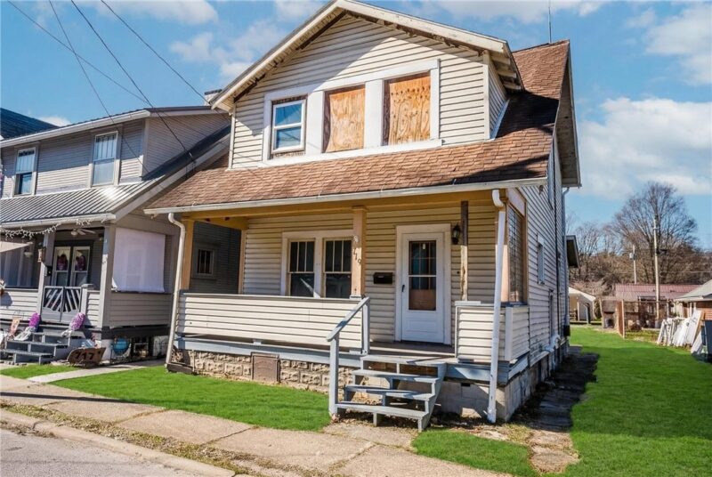 719 Woodward Ave — photo 2