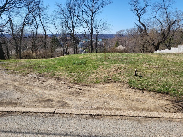 1014 Reiss St — photo 2