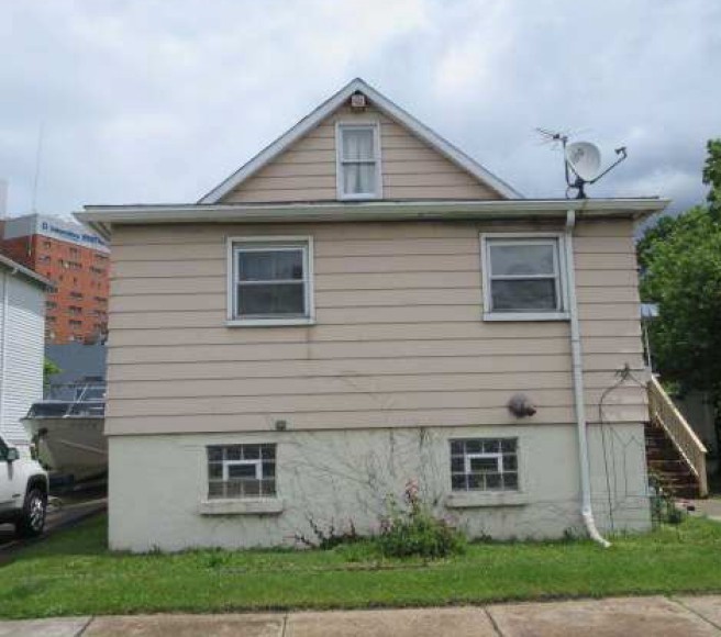 75 S Hamilton Ave — photo 1