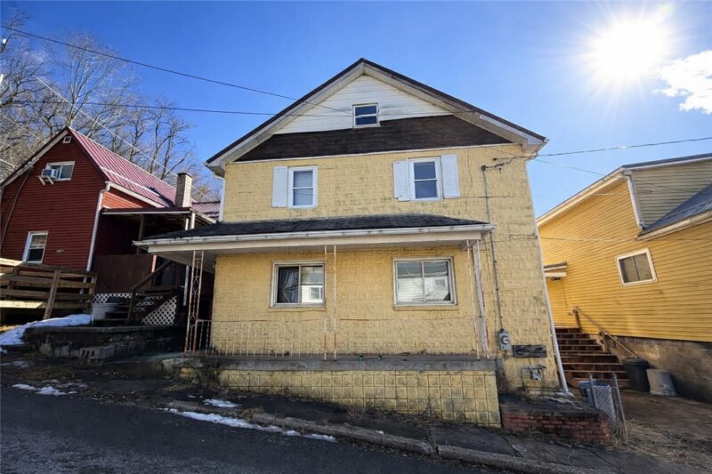 943 Johnston Ave 2 — photo 3
