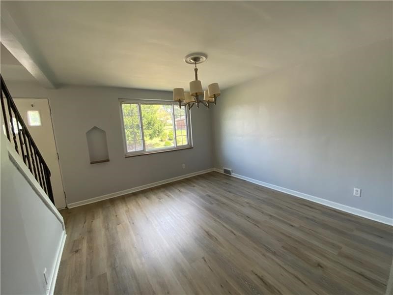 1002 Hartman St — photo 5