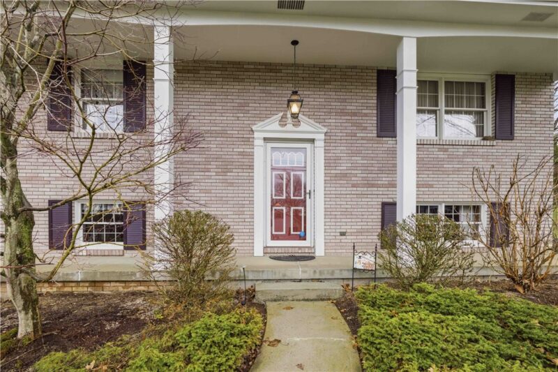 100 Hermitage Circle — photo 3