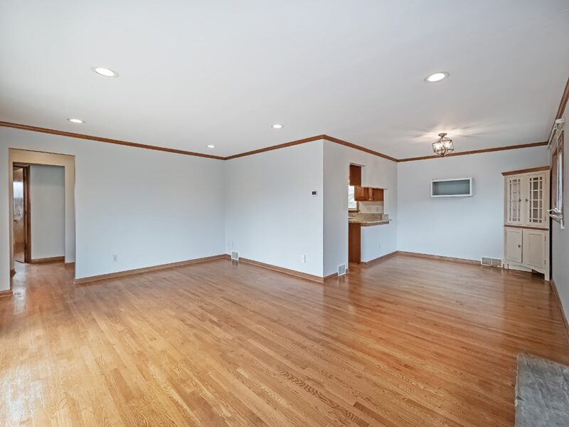 1460 Mohican Dr — photo 5